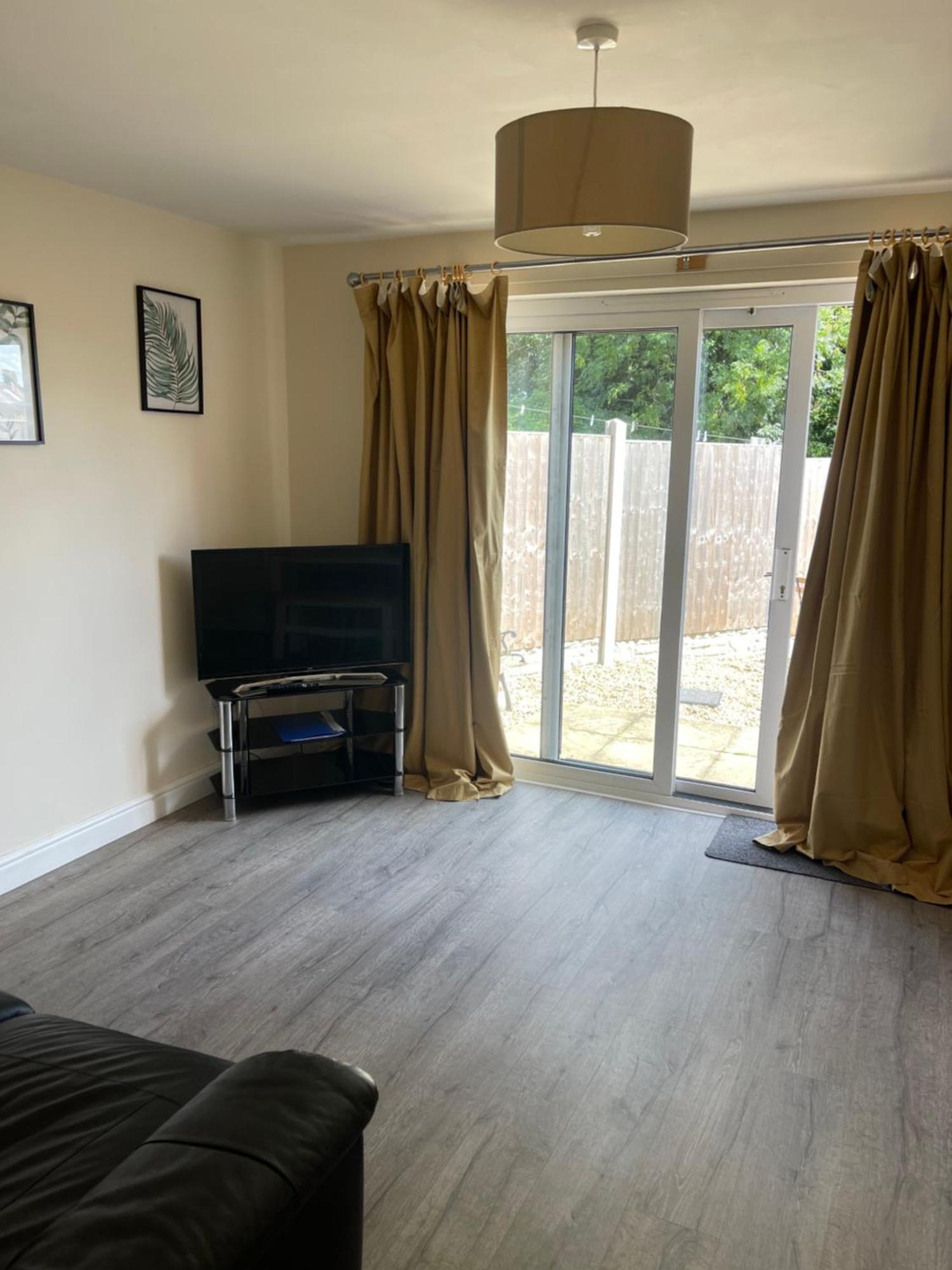 House Number 4 Sleeps Up To 4 With Smart Tvs In Every Room Wellington  Kültér fotó